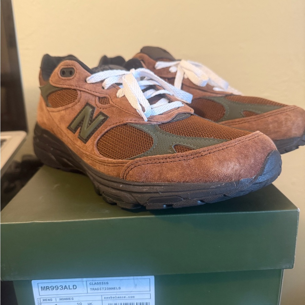 Aime Leon Dore Men's Brown and Green Sneakers - Picture 2 of 6